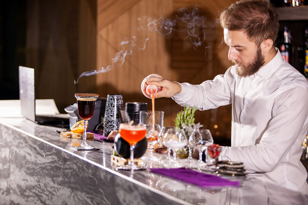 Bars & Bistro