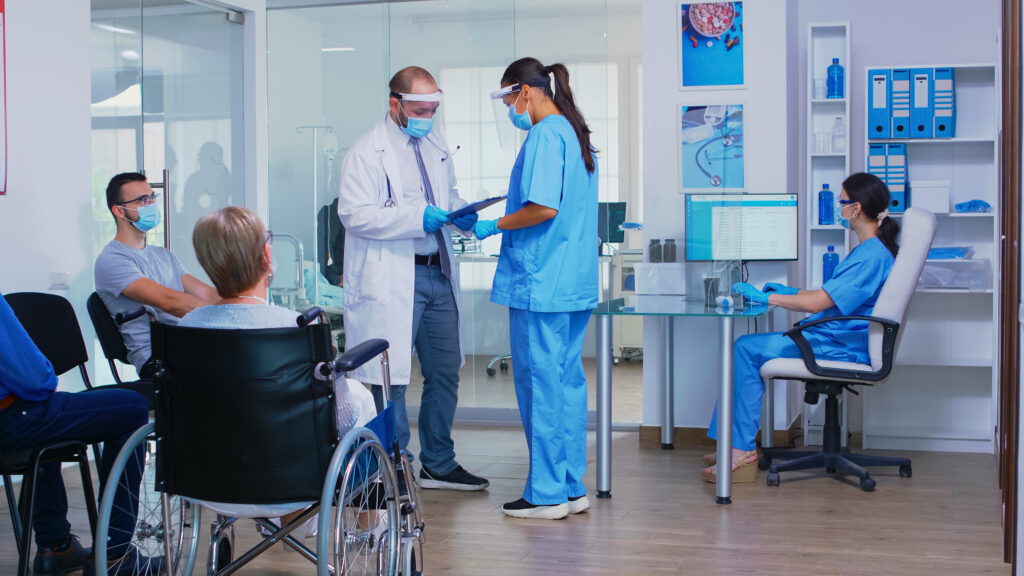 Hospital & Clinics